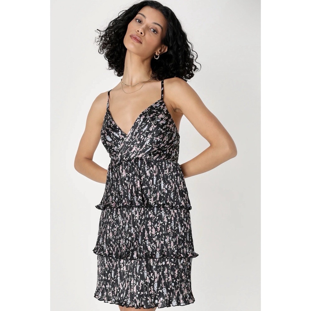 Lulus Large Quaint Cutie Black Floral Pleated Tiered Mini Party Cocktail Dress